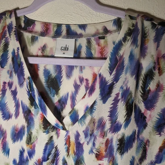EUC✨ CABI women's medium colorful blouse - Picture 6 of 10